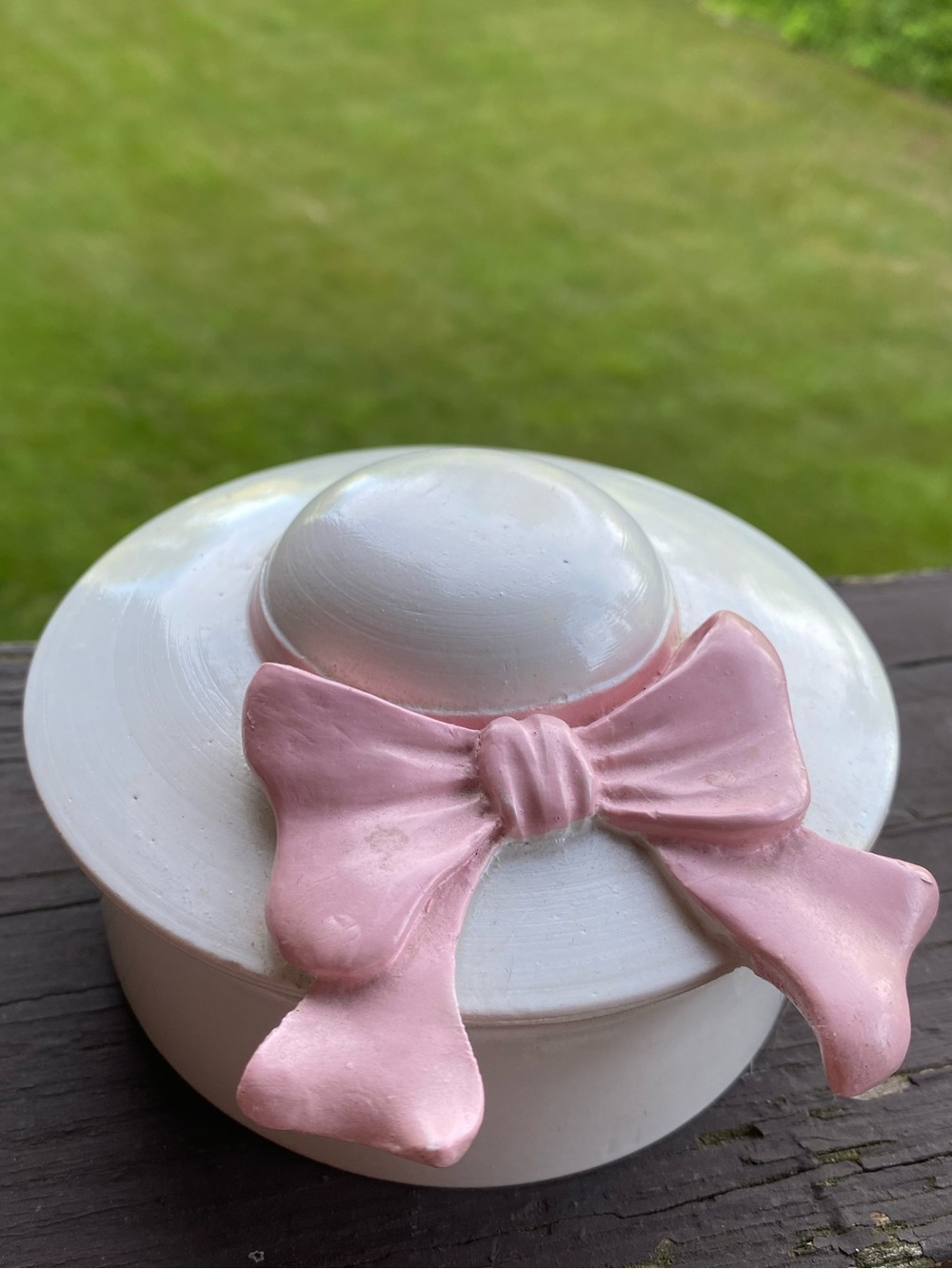 White Trinket Box with Pink Bow Lid